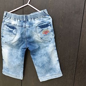 Blue Capri / Half pant In Denim