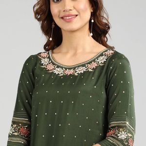 Aurelia Green Kurta Set With Palazzo And Dupatta