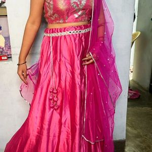 pink lahenga Choli With Net Dupatta