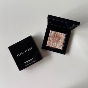 Bobbi Brown Highlighting Powder In Pink Glow