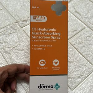 The Derma Co Sunscreen Spray