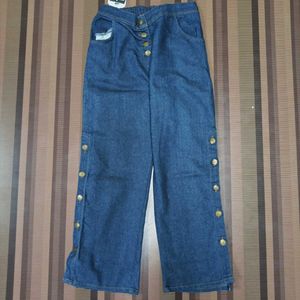 Z-23 Size 30 Straight Women Denim Jeans