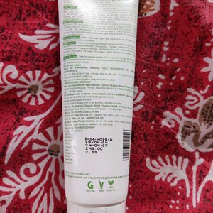 Acne Control Mattifying Facewash