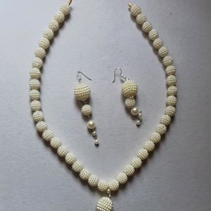 Acrylic White Pearl Necklace with Earing