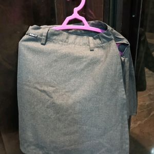 Gray Skirt With Divider