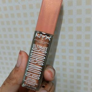 NYX Liquid Eyeshadow Shade-Wow Cacao.