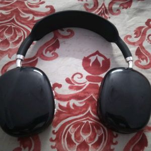 Headphones P9 Like New Black Type C