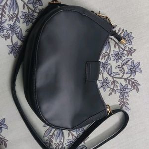 Black handbag for women