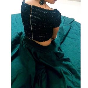 green lenga off shoulder top