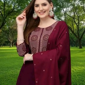 Trendy Pretty Women Kurta Sets