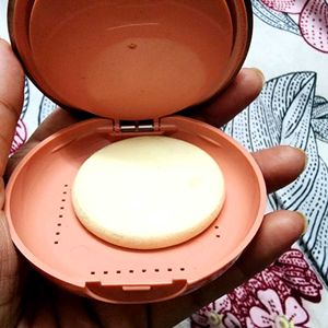 Lakme 9 To 5 Wet & Dry Compact Powder