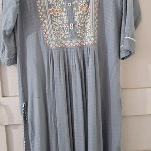 Women Beautiful Kurta