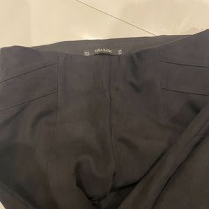 SUEDE ZARA JEGGINGS IN SIZE M