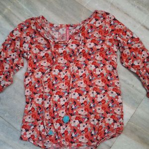 Girls Semi Indo Western Kurti on Leggings And Jean