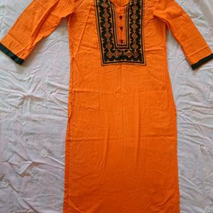 Embroidery Neck Simple Pure Cotton Orange Kurtha