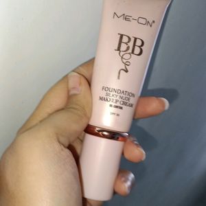 ME-ON Foundation Natural Beige