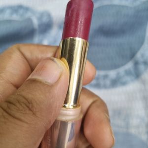 Lakme 9 To 5 Creaseless Creme Lip Colour