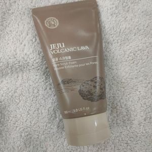 The Face Shop Jeju Volcanic Lava Pore Scrub Foam