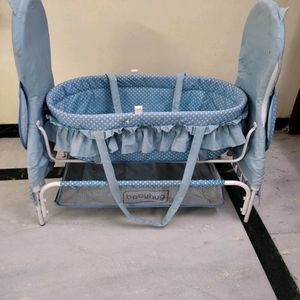 Babyhug Cradle