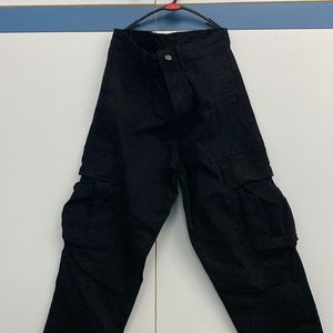 Black Cargo Pants (Zara Dupe)