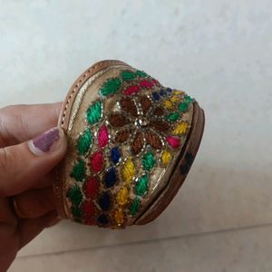 Beautiful Multicolour Punjabi jutti