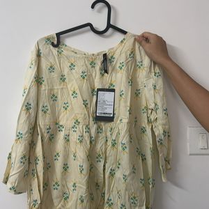 A Nice Floral Print Top