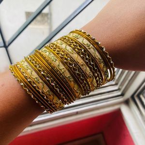 Golden bangles 😍