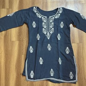 WOMEN SHORT KURTI