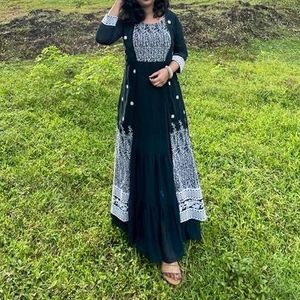 Luxury Green Ethnic Gown With BraCups Inside