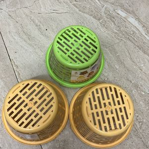 Plastic basket