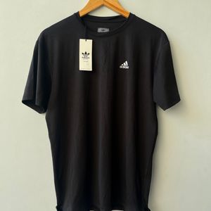 Adidas tshirt