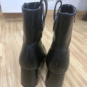 Women's Boots 👢