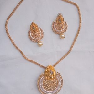 Golden Necklace Earrings Set