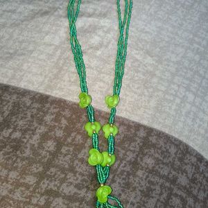 Green Flower And Beeds Chain