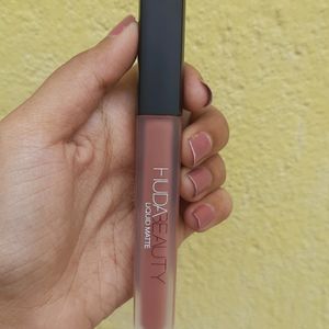 Huda Beauty Liquid Lipstick (Trendsetter)