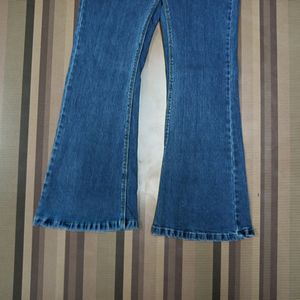 Y-14 Size 32 Bootcut Wom