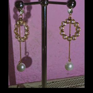 Pearl Drip Earring