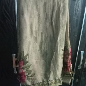 Chiffon Saree With Blouse