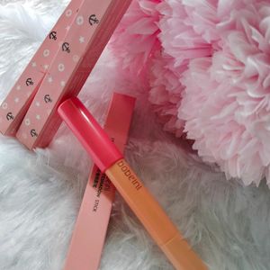 Bobeini Glitter Eyeshadow Pen