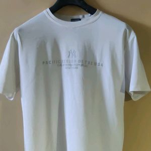 Stretchable And Good Condition T Shirt