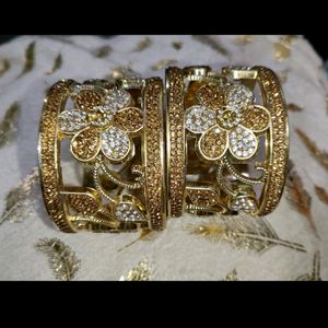 2'4 Bold Golden And Silver Bangles Just In 55/