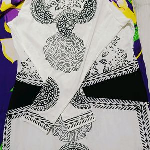 WHITE AND BLACK KURTI