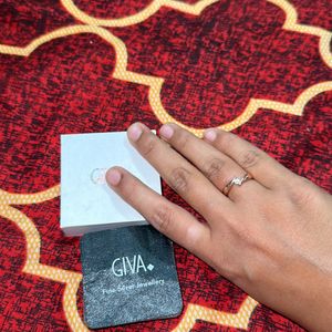 Giva One Diamond Beautyful Ring