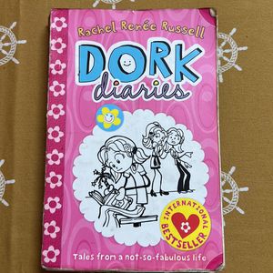 Dork Diaries By Rachel Renee Russell