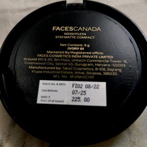 FACES CANADA Weightless Stay Matte Compact