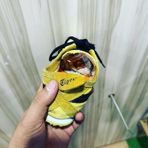 Onitsuka Tiger Yellow Sneakers