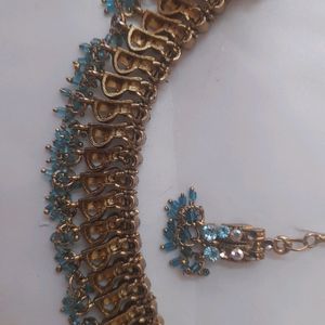 Necklace With Jhumka and Maang Tikka