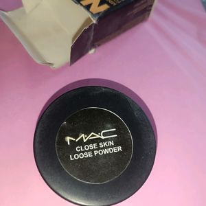 MAC Compact Loose Powder/And A Concealer (2items)