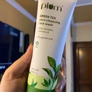 Plum Green Tea Pore Cleansing Face Wash