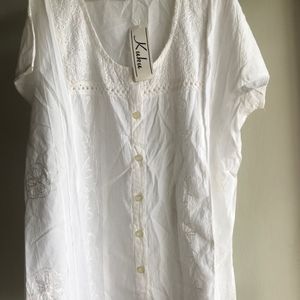 White Embroidered Loose Fit Kurti